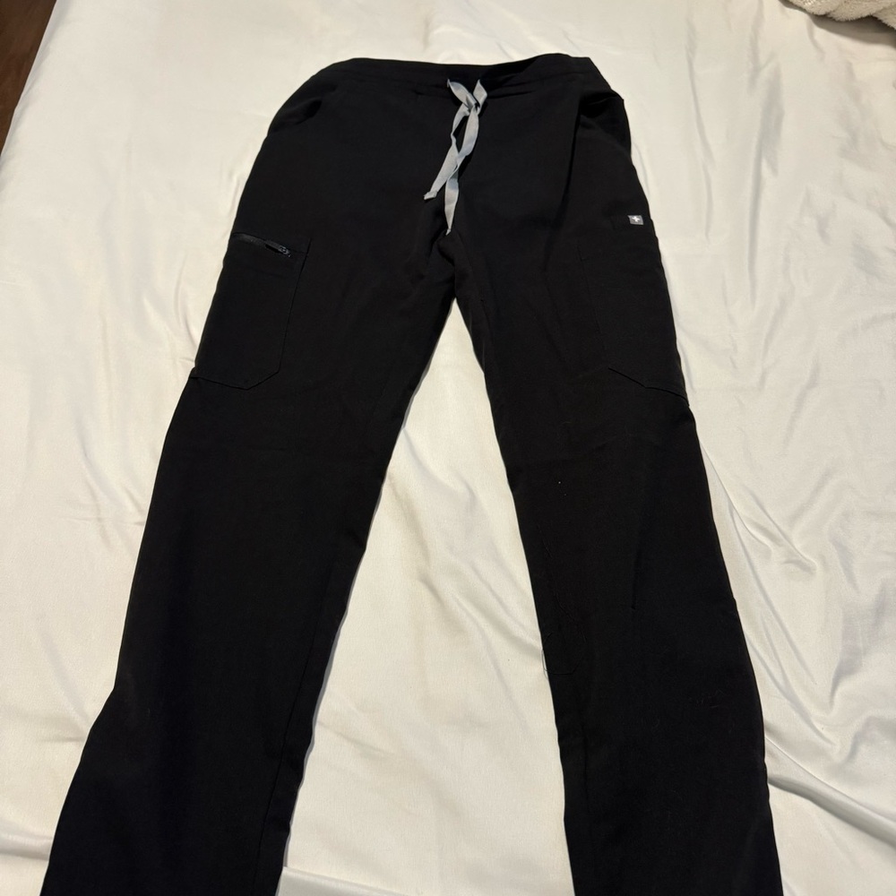 FIGS YOLA BLACK SCRUB PANTS